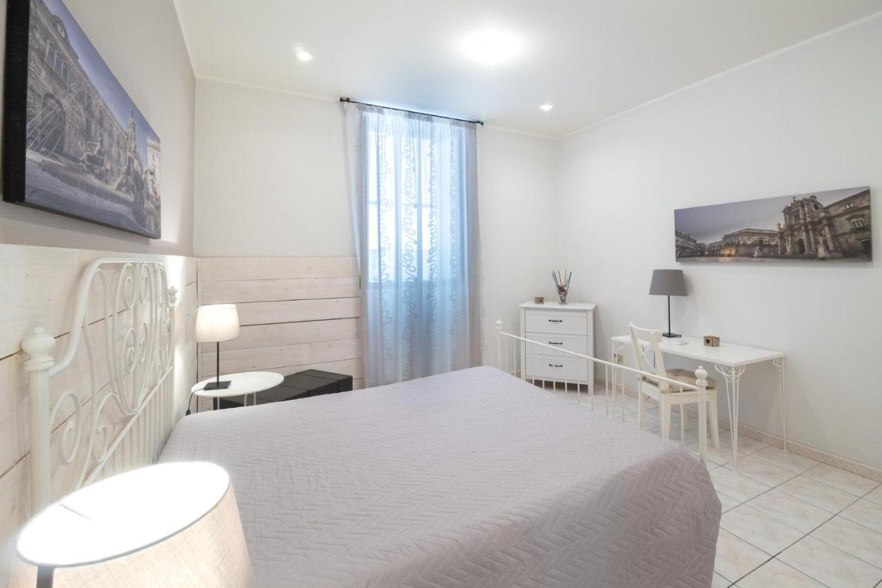 Syracuseapartments Il Piave Di Siracusa Appartamento Per 6 Persone Vicino Ad Ortigia A 200M Dal Mare Екстер'єр фото