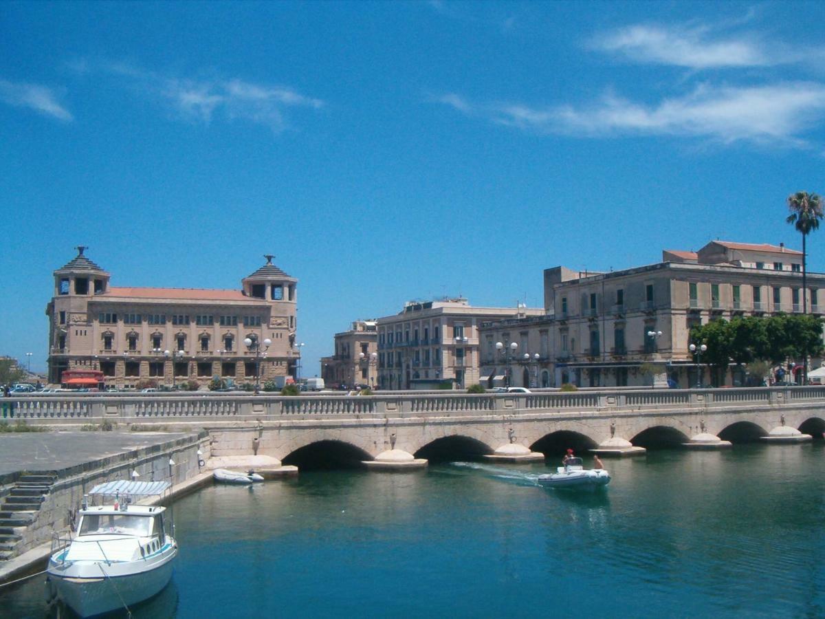 Syracuseapartments Il Piave Di Siracusa Appartamento Per 6 Persone Vicino Ad Ortigia A 200M Dal Mare Екстер'єр фото